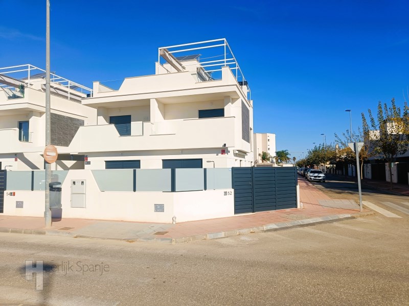 Terraced house with 3 bedrooms and 3 bathrooms in Santiago De La Ribera | Ref: HSR18