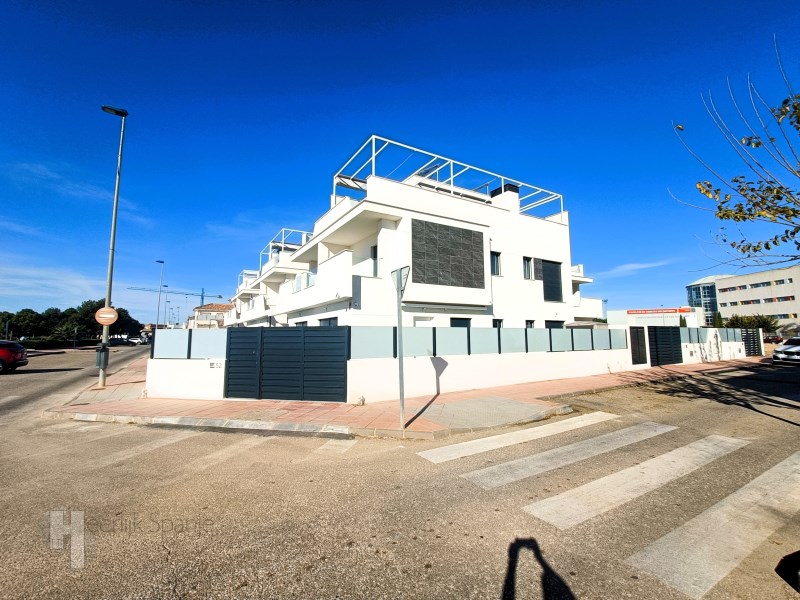 Terraced house with 3 bedrooms and 3 bathrooms in Santiago De La Ribera | Ref: HSR18