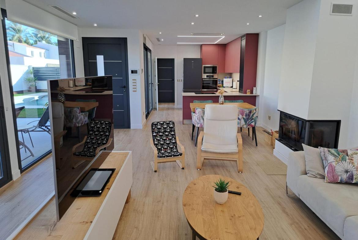 Villa with 3 bedrooms and 2 bathrooms in CATRAL | Ref: SCH-4915