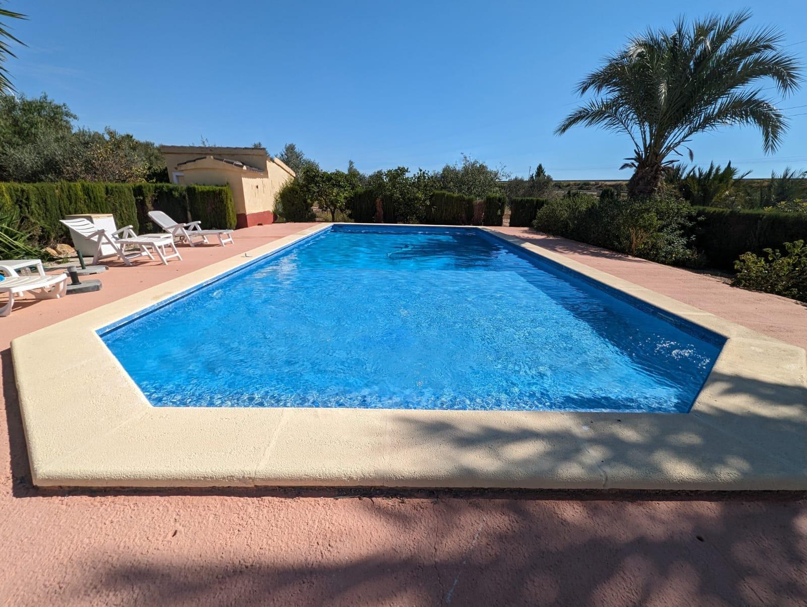 Country house with 4 bedrooms and 2 bathrooms in CREVILLENTE | Ref: SCH-4865