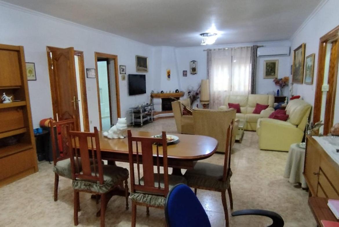 Country house with 4 bedrooms and 2 bathrooms in CREVILLENTE | Ref: SCH-4865