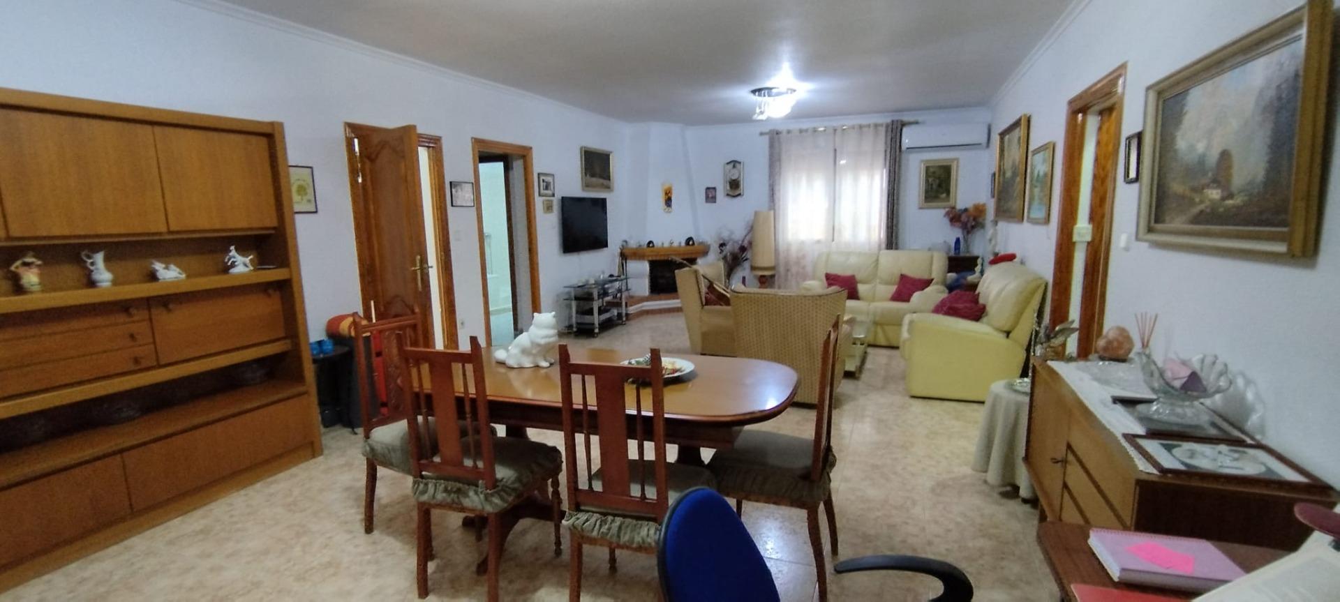 Country house with 4 bedrooms and 2 bathrooms in CREVILLENTE | Ref: SCH-4865