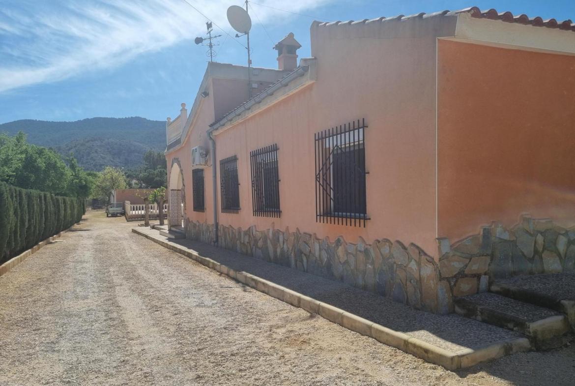 Country house with 6 bedrooms and 2 bathrooms in HONDON DE LAS NIEVES | Ref: SCH-4756