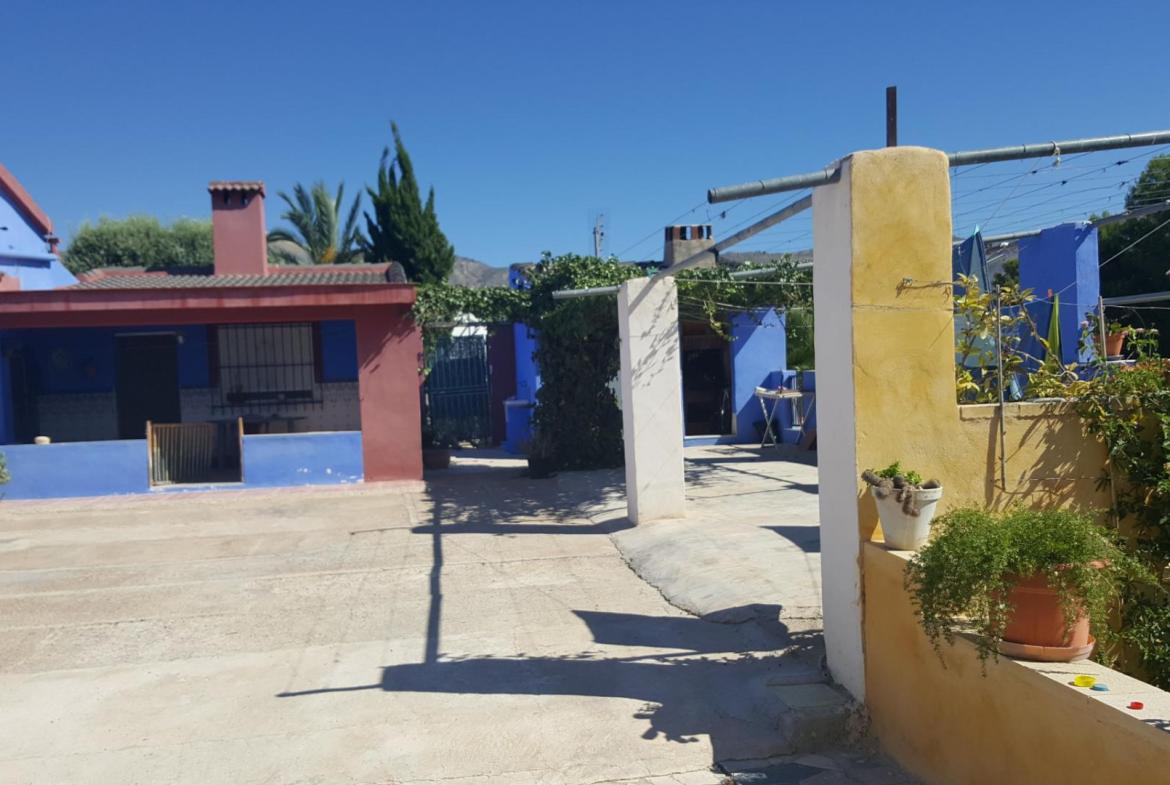 Country house with 5 bedrooms and 2 bathrooms in ALBATERA | Ref: SCH-2886