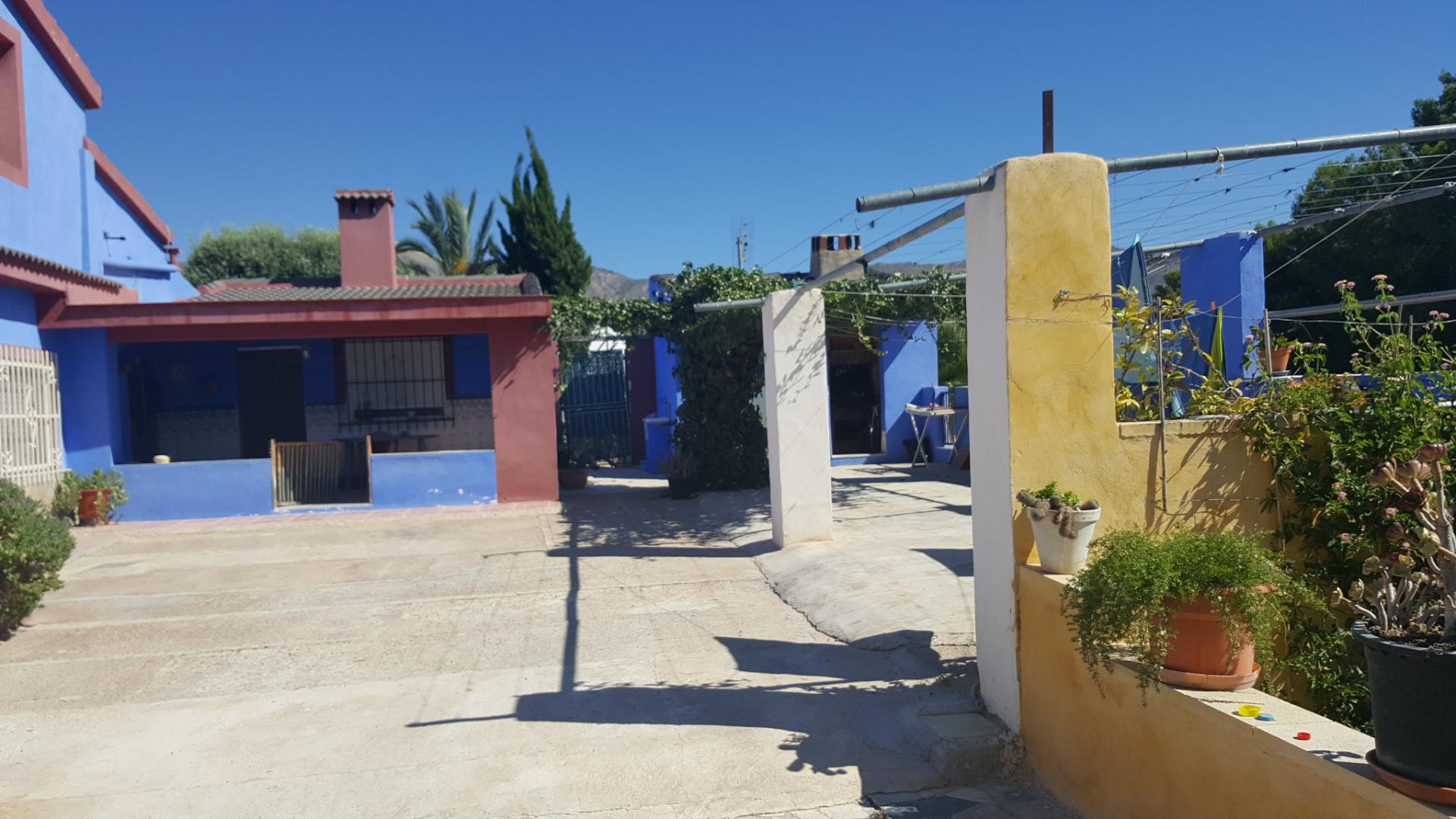 17092937268-9.jpg Country house with 5 bedrooms and 2 bathrooms in ALBATERA | Ref: SCH-2886