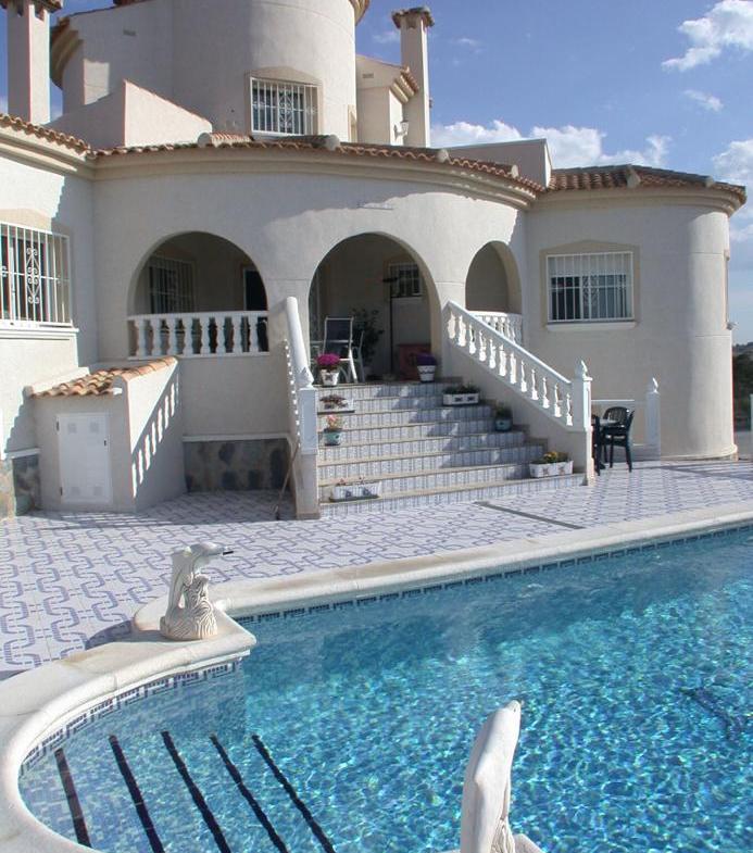 Country house with 3 bedrooms and 3 bathrooms in ALGORFA | Ref: SCH-5032