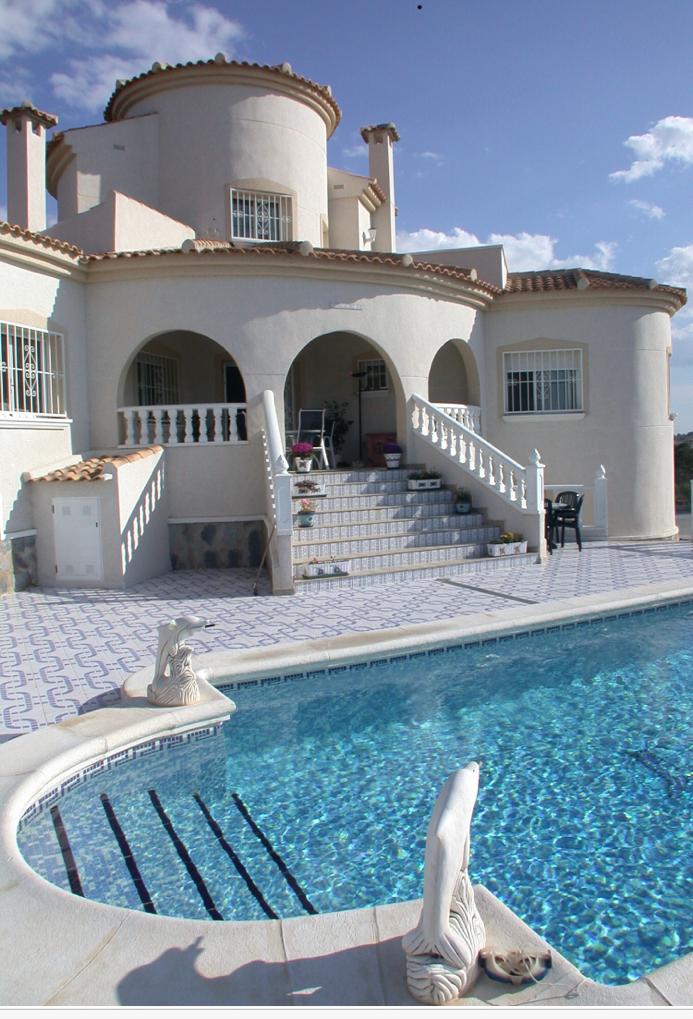 Country house with 3 bedrooms and 3 bathrooms in ALGORFA | Ref: SCH-5032