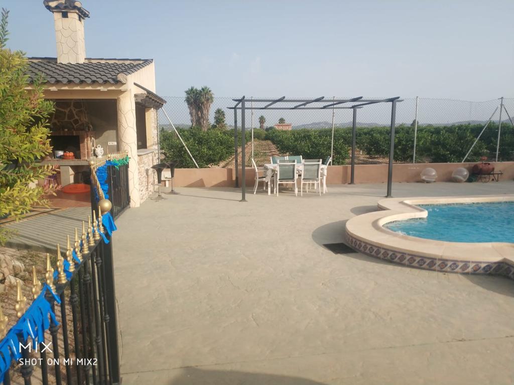 Country house with 4 bedrooms and 3 bathrooms in ORIHUELA | Ref: SCH-5031