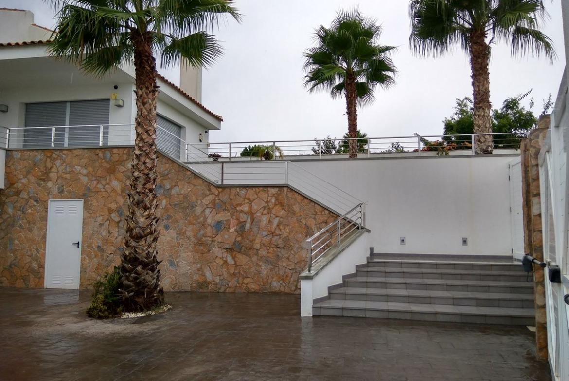 Country house with 5 bedrooms and 4 bathrooms in FORTUNA | Ref: SCH-4154