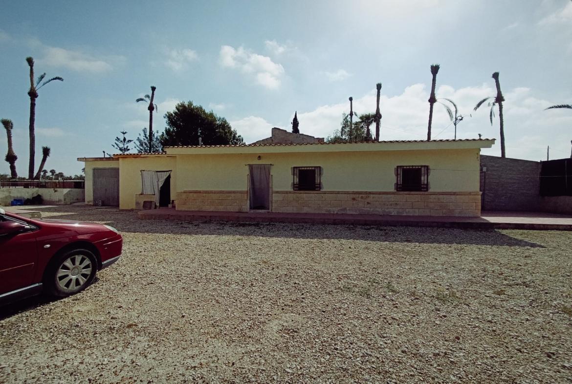 Country house with 3 bedrooms and 2 bathrooms in ELCHE | Ref: SCH-5120