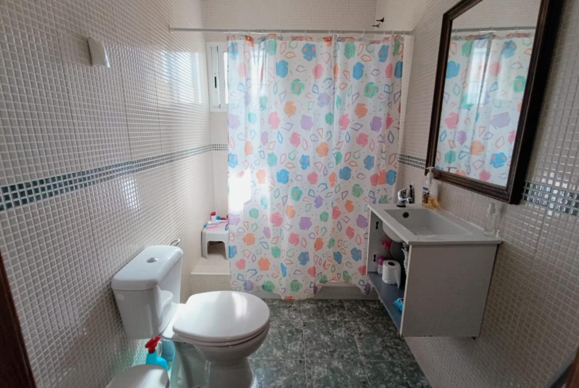 Country house with 3 bedrooms and 2 bathrooms in ELCHE | Ref: SCH-5120
