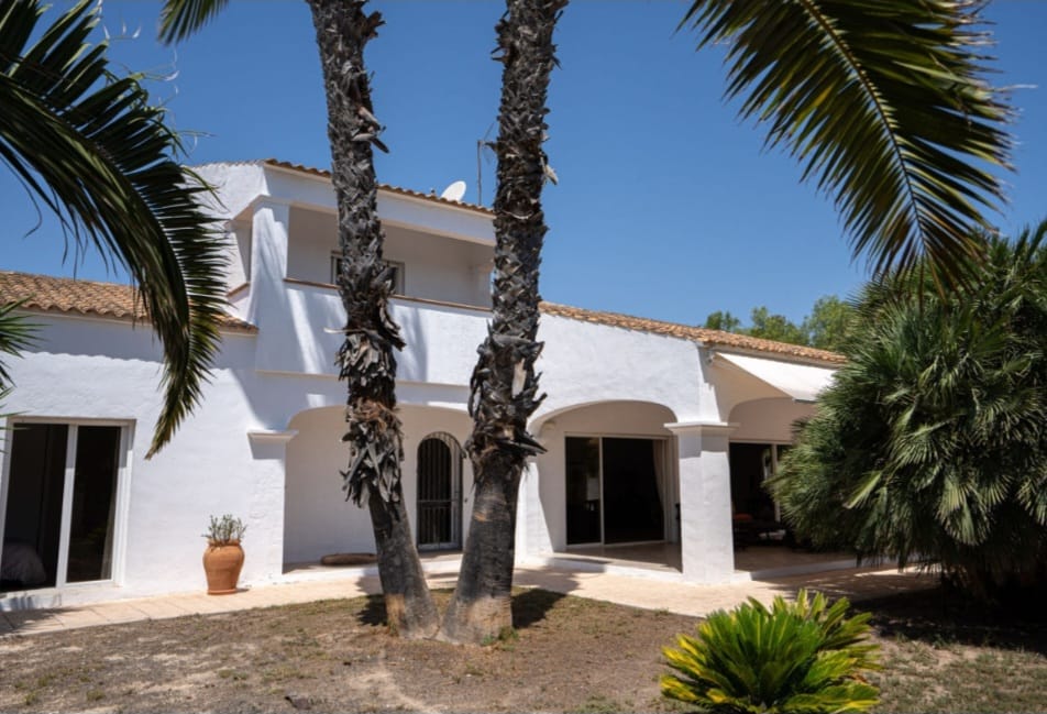 Country house with 4 bedrooms and 4 bathrooms in Elche | Ref: SCH-5122