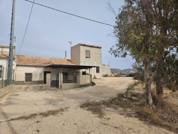Country house with 4 bedrooms and 2 bathrooms in ABANILLA | Ref: SCH-5146
