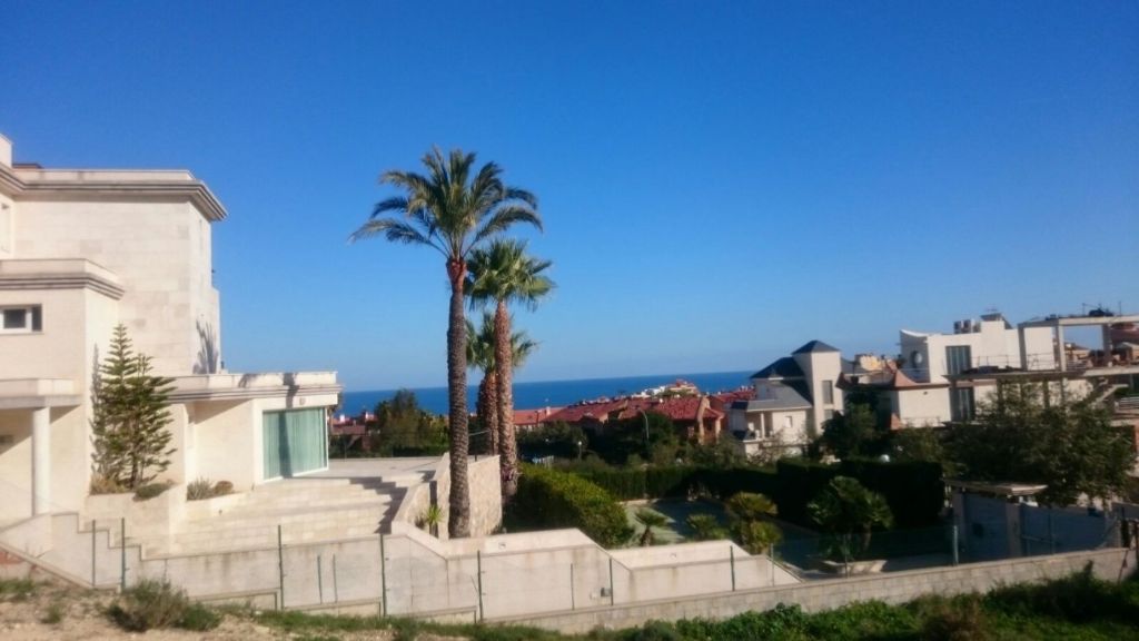 Plot in ALICANTE