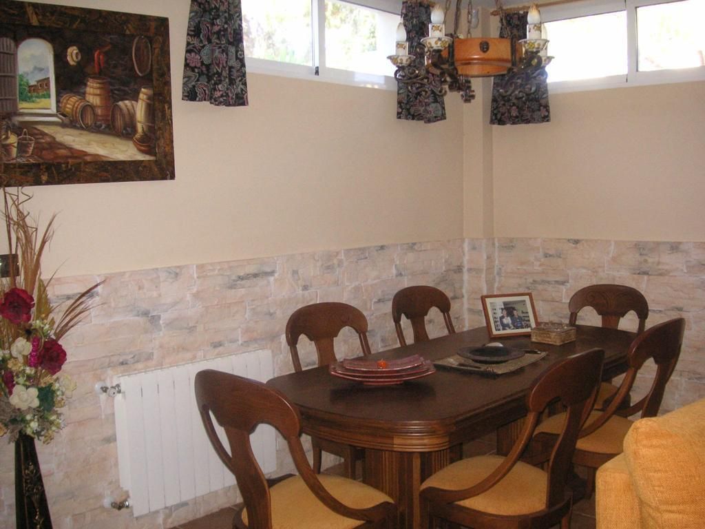 Villa with 3 bedrooms and 2 bathrooms in PETRER | Ref: SCH-4788