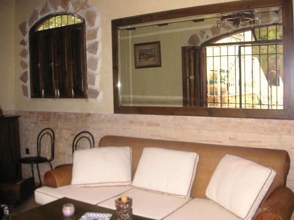 Villa with 3 bedrooms and 2 bathrooms in PETRER | Ref: SCH-4788