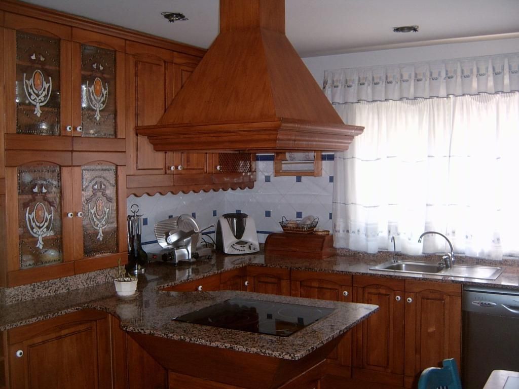 Villa with 3 bedrooms and 2 bathrooms in PETRER | Ref: SCH-4788