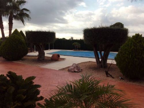 Country house with 3 bedrooms and 4 bathrooms in ELCHE | Ref: SCH-3735