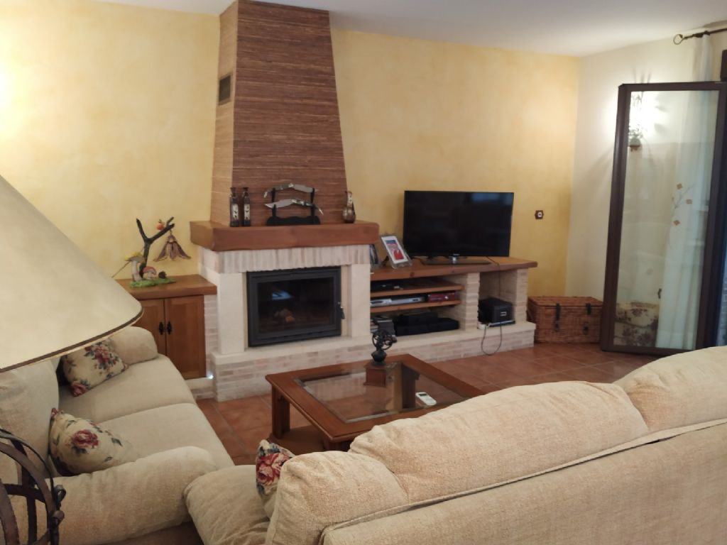 Villa with 3 bedrooms and 2 bathrooms in FORTUNA | Ref: SCH-4632