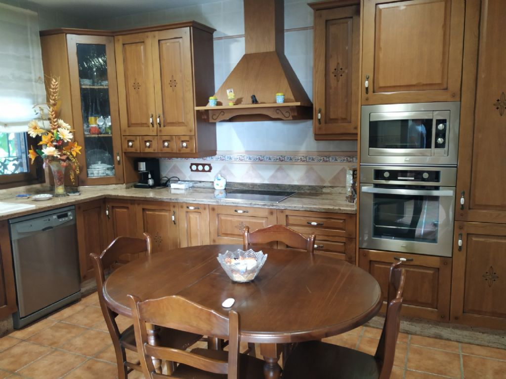 Villa with 3 bedrooms and 2 bathrooms in FORTUNA | Ref: SCH-4632