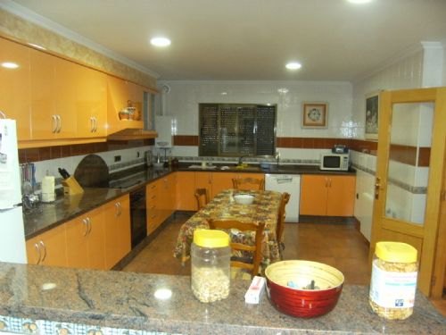 Country house with 4 bedrooms and 2 bathrooms in ALICANTE | Ref: SCH-3329