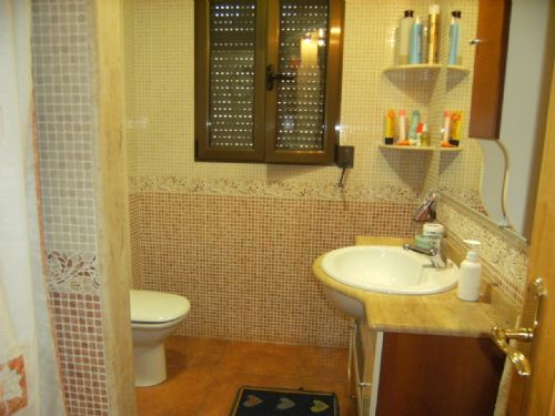 Country house with 4 bedrooms and 2 bathrooms in ALICANTE | Ref: SCH-3329