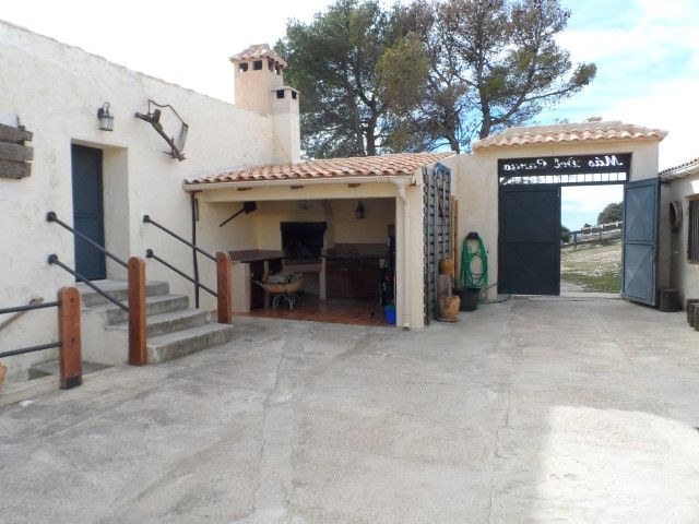 Country house with 3 bedrooms and 1 bathroom in IBI | Ref: SCH-2554