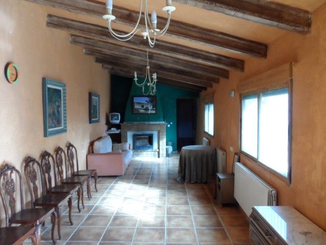 Country house with 3 bedrooms and 1 bathroom in IBI | Ref: SCH-2554
