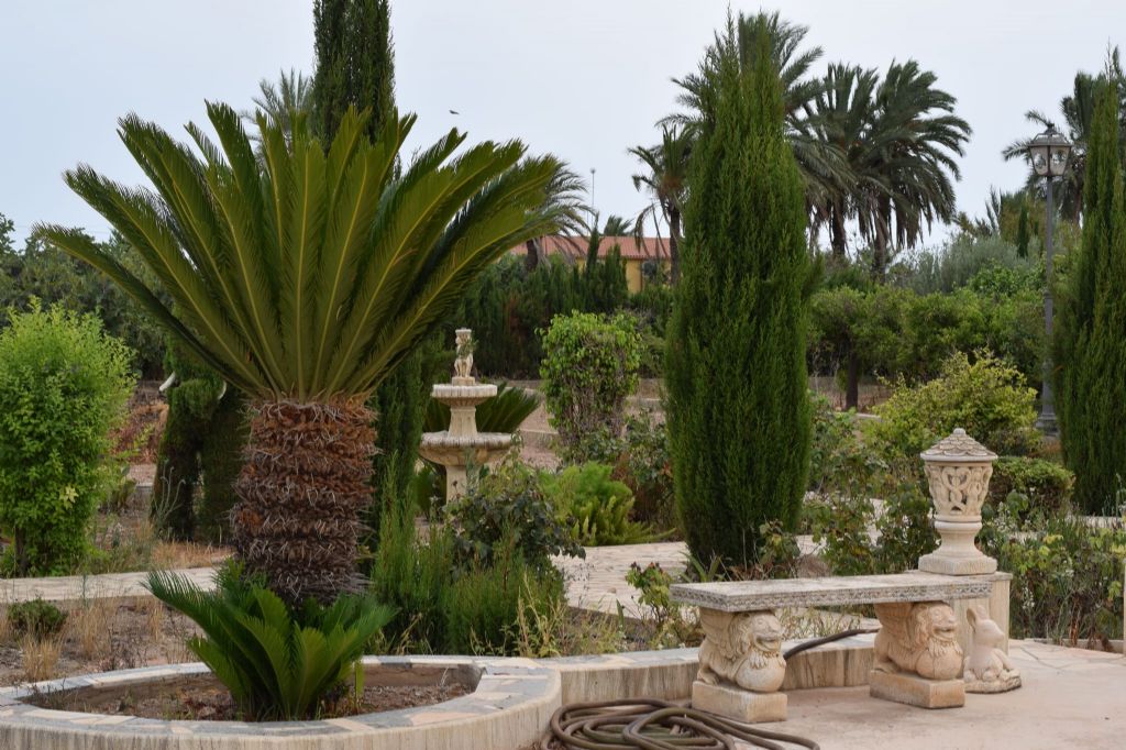 Country house with 4 bedrooms and 2 bathrooms in ELCHE | Ref: SCH-4490