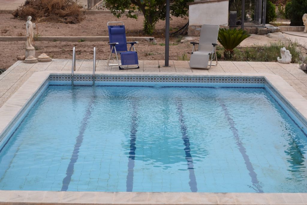Country house with 4 bedrooms and 2 bathrooms in ELCHE | Ref: SCH-4490