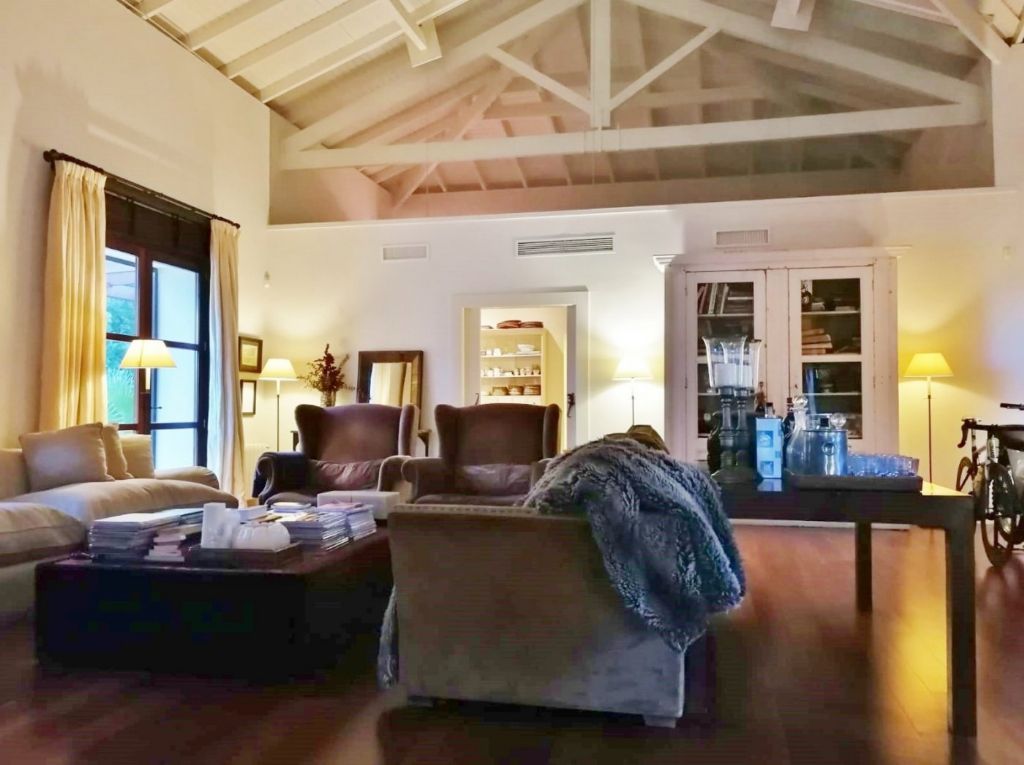 Country house with 4 bedrooms and 3 bathrooms in ALICANTE | Ref: SCH-3921