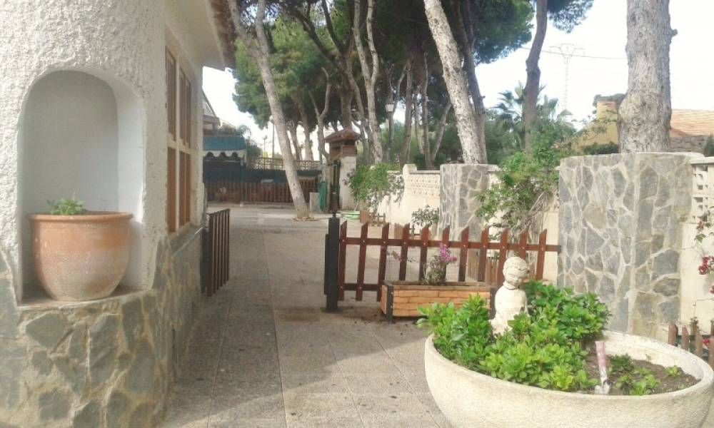 Country house with 4 bedrooms and 2 bathrooms in EL CAMPELLO | Ref: SCH-4798