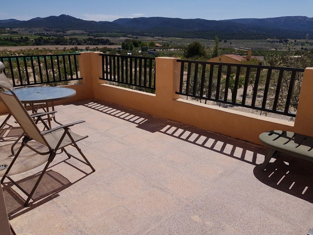 Country house with 3 bedrooms and 1 bathroom in CASTALLA | Ref: SCH-3986