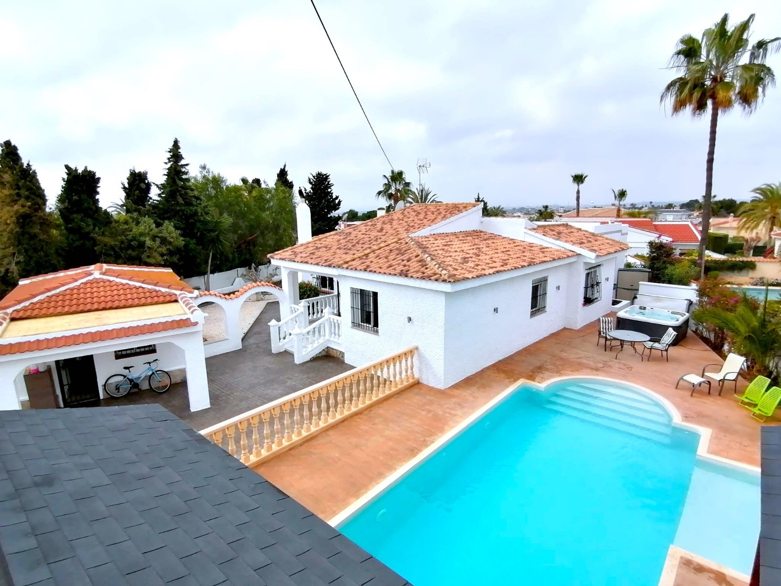 Detached villa with 3 bedrooms and 2 bathrooms in Ciudad Quesada | Ref: VA4675
