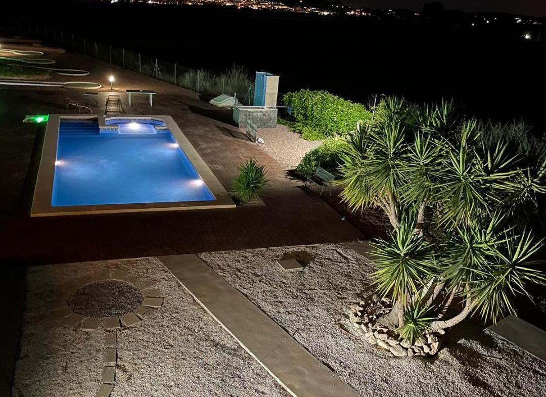 Country house with 4 bedrooms and 3 bathrooms in NOVELDA | Ref: SCH-5147