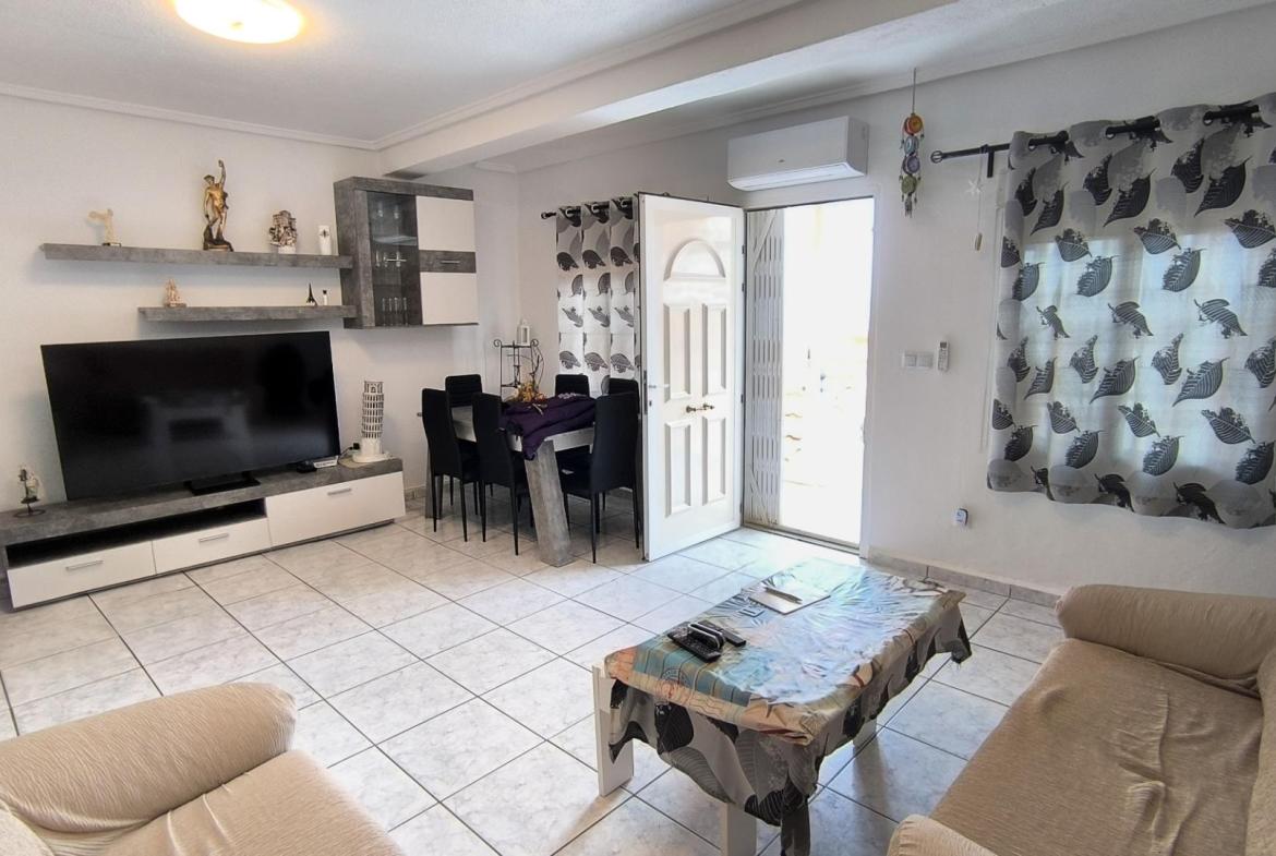 Townhouse with 3 bedrooms and 3 bathrooms in Ciudad Quesada | Ref: VA5245