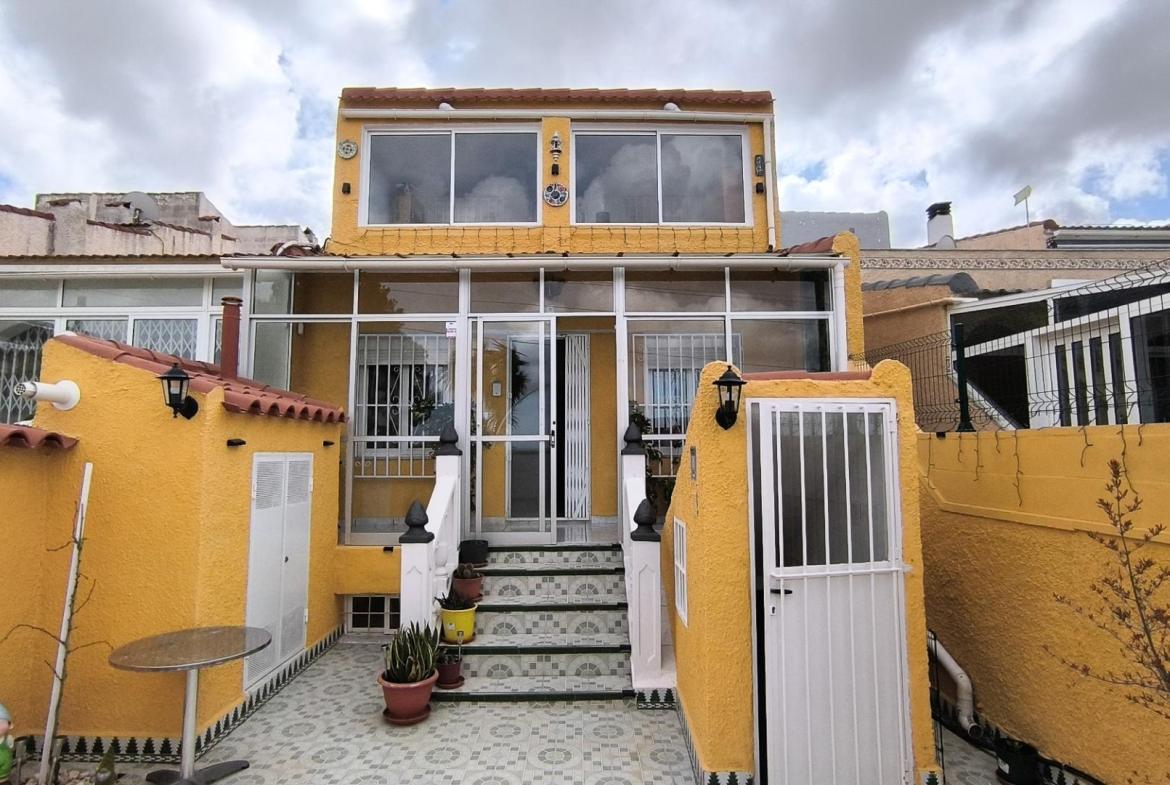 Townhouse with 3 bedrooms and 3 bathrooms in Ciudad Quesada | Ref: VA5245