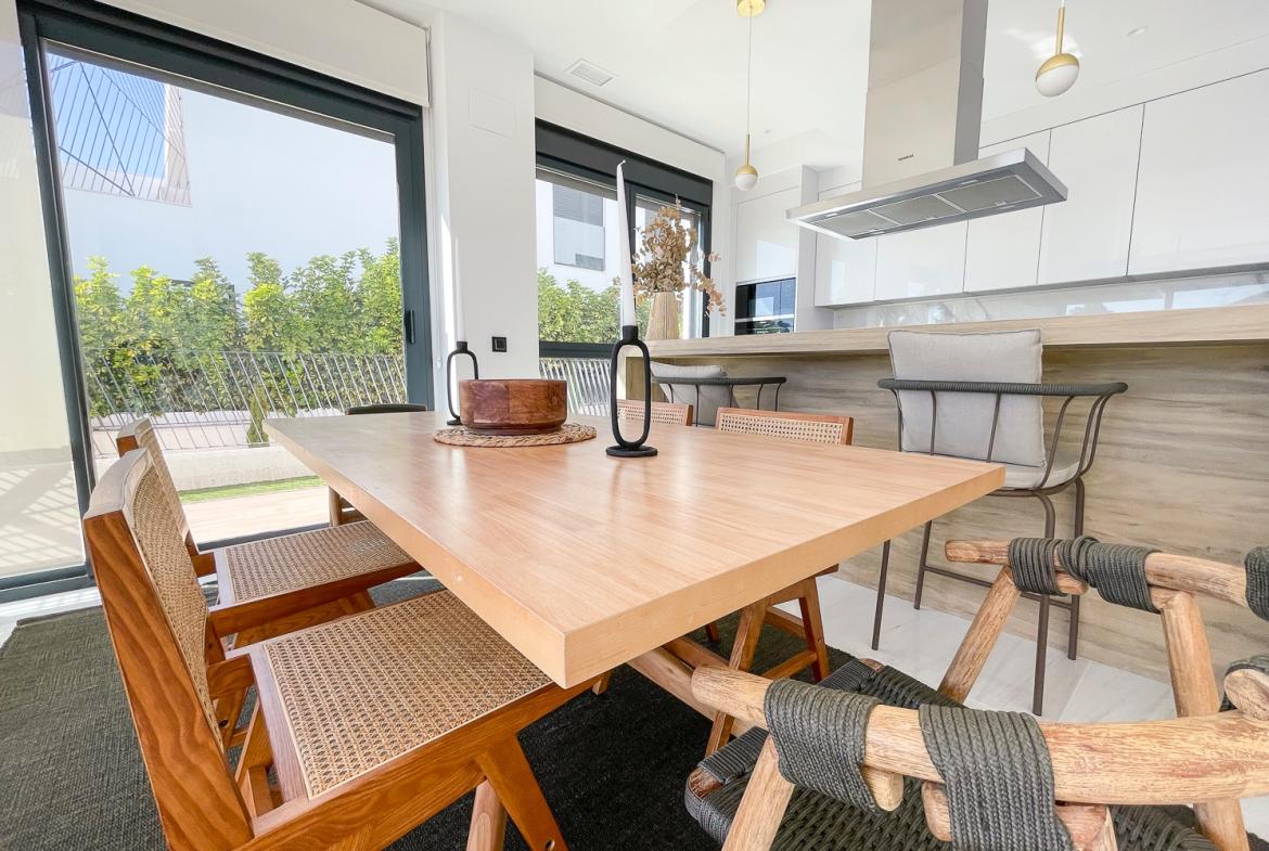 Apartment with 3 bedrooms and 3 bathrooms in Villajoyosa | Ref: A-003340