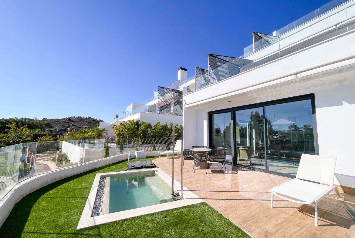 Apartment with 3 bedrooms and 3 bathrooms in Villajoyosa | Ref: A-003340