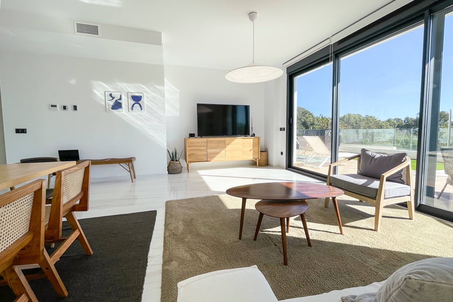 Apartment with 3 bedrooms and 3 bathrooms in Villajoyosa | Ref: A-003340