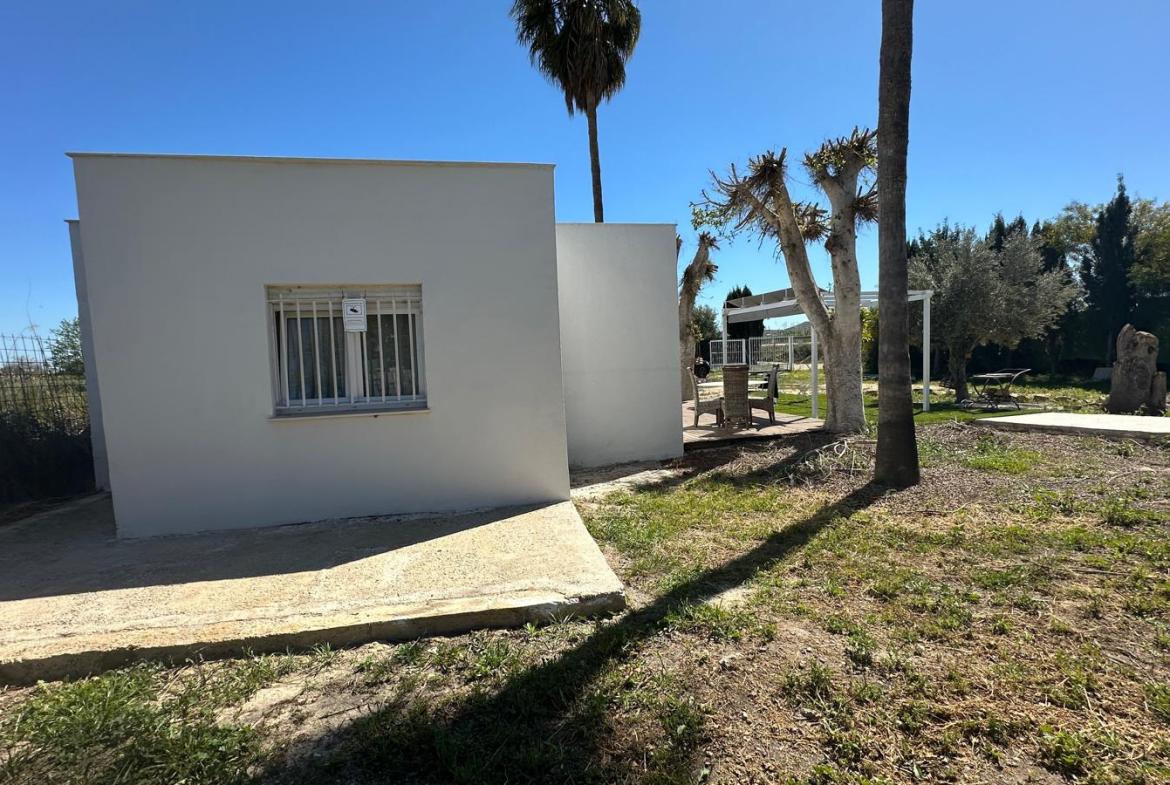 Country house with 1 bedroom and 1 bathroom in formentera del segura  | Ref: SCH-5156