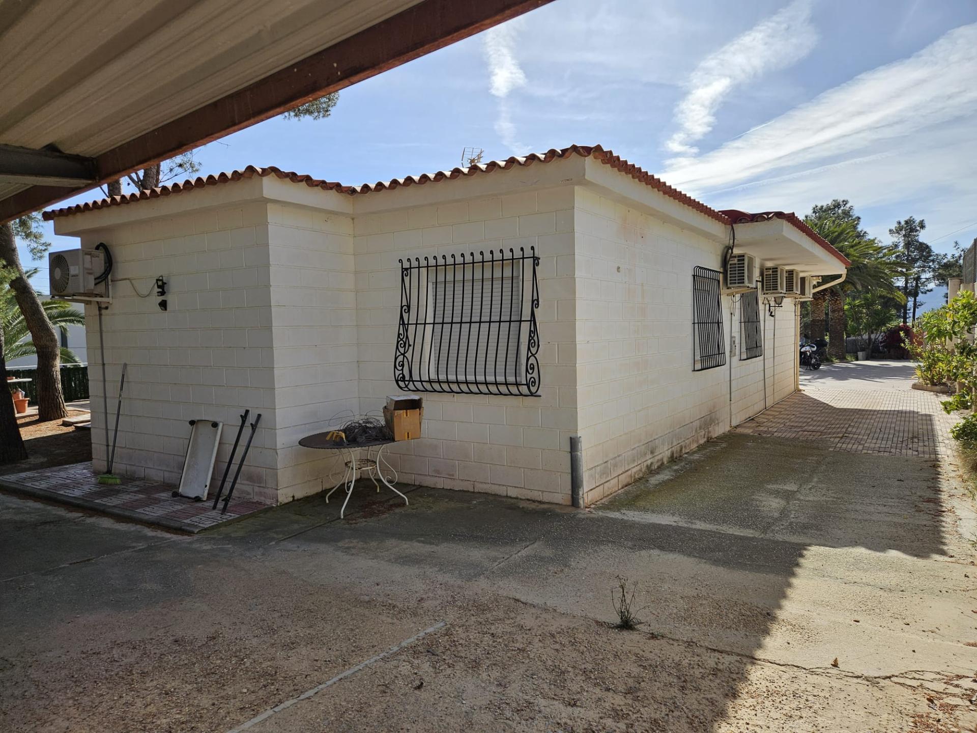 Country house with 7 bedrooms and 3 bathrooms in NOVELDA | Ref: SCH-5161