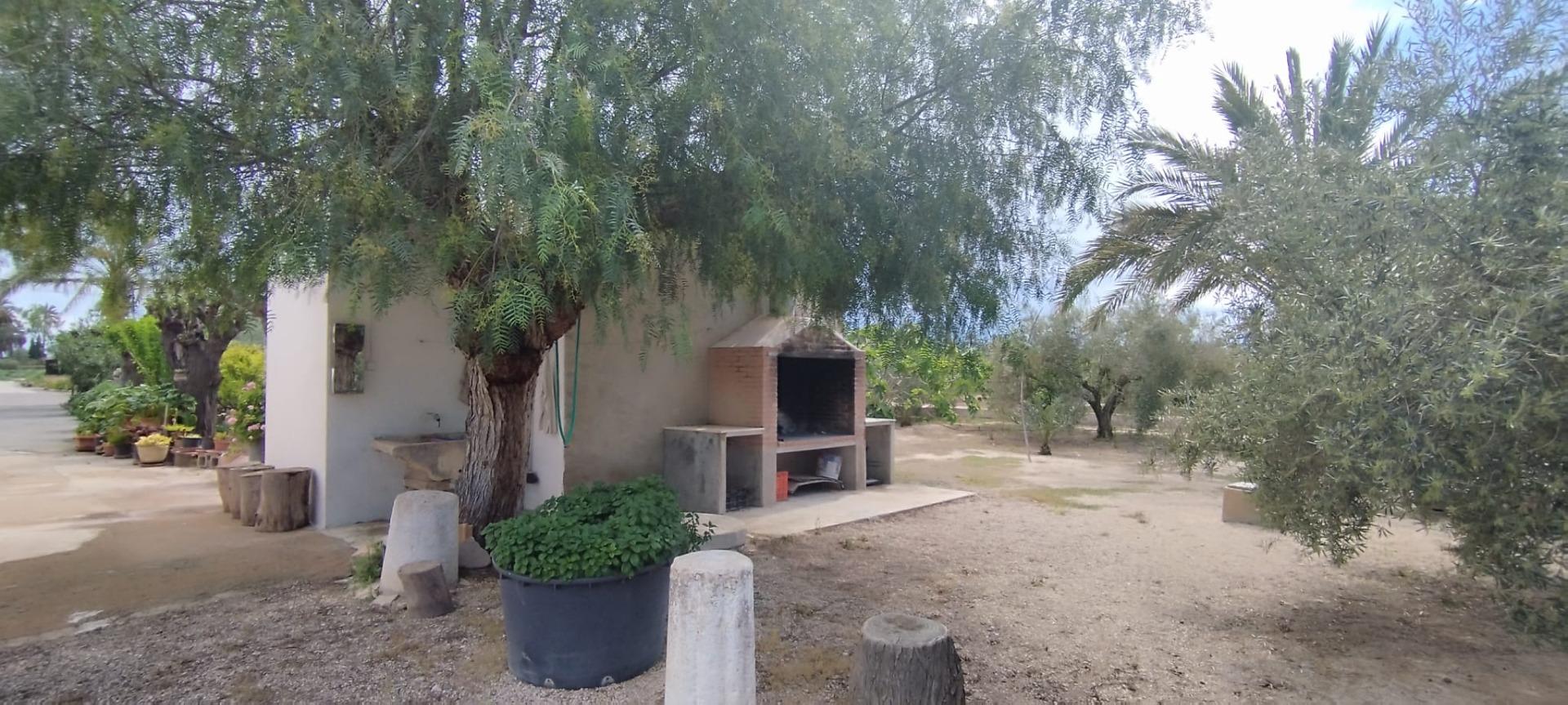 Country house with 4 bedrooms and 2 bathrooms in ELCHE | Ref: SCH-5167