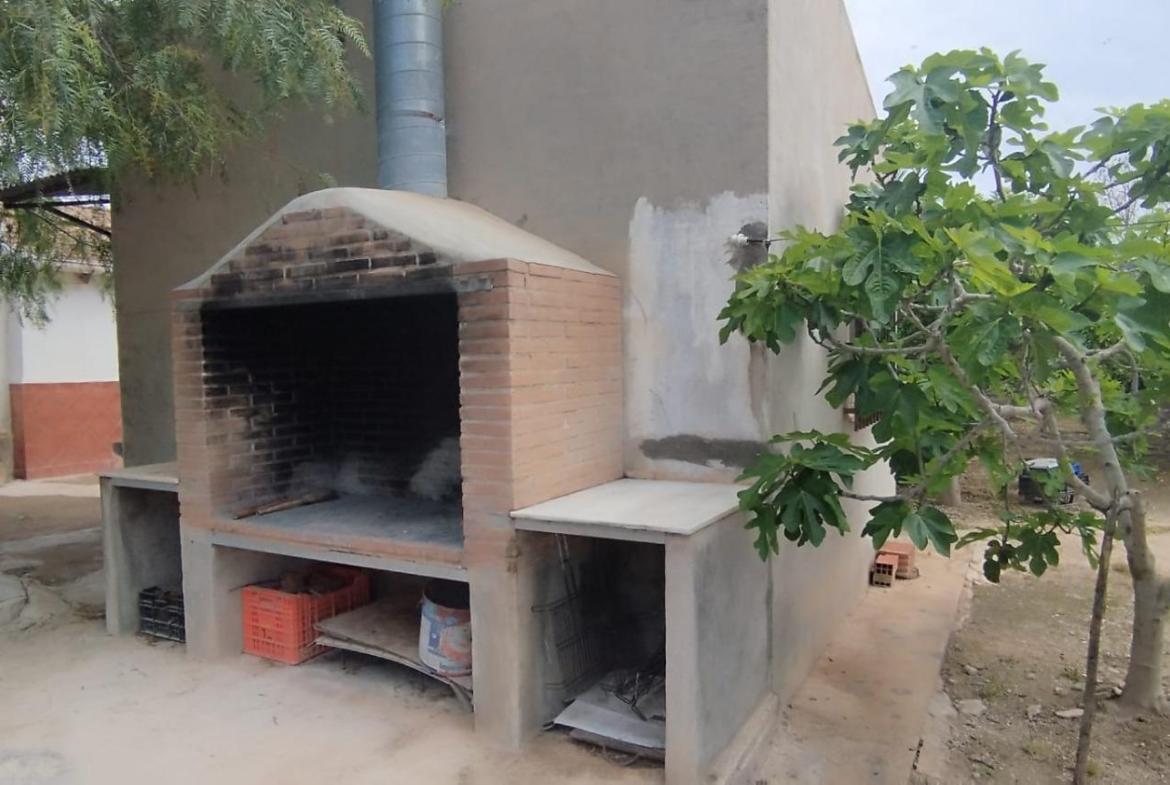 Country house with 4 bedrooms and 2 bathrooms in ELCHE | Ref: SCH-5167