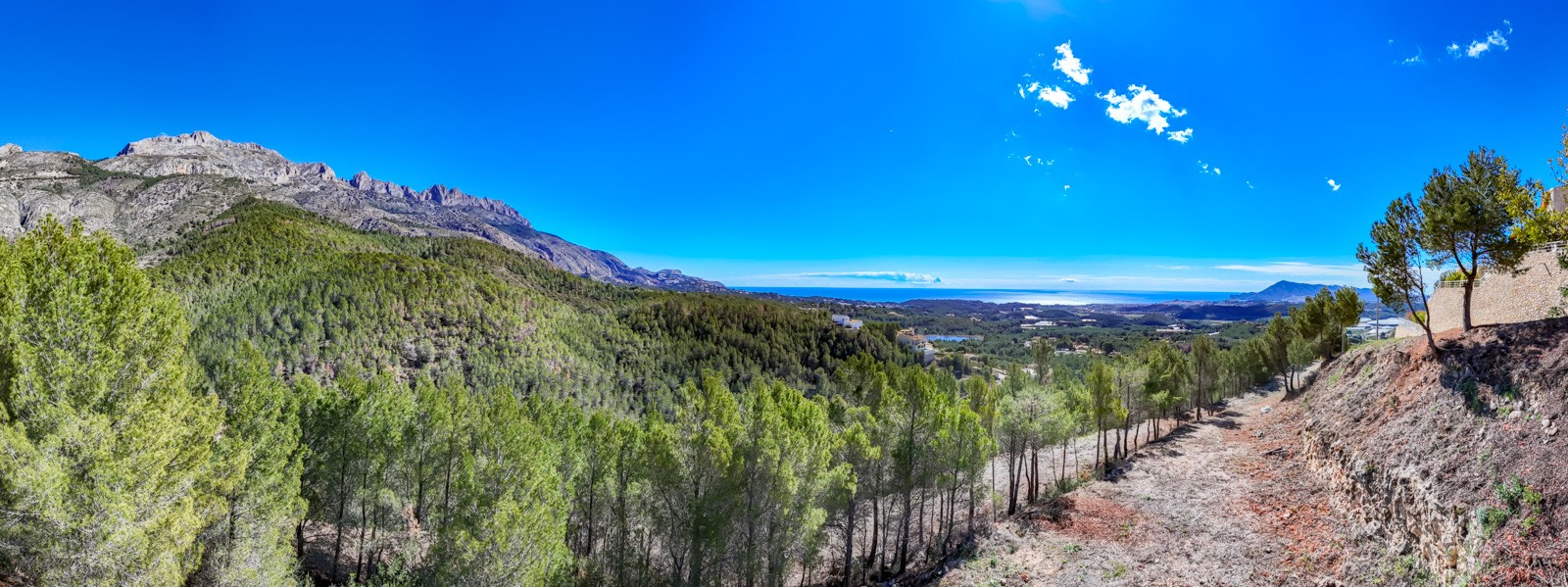 o_1iodea3dv194u17f1q0v7hn10oh1k.jpg Plot in Altea