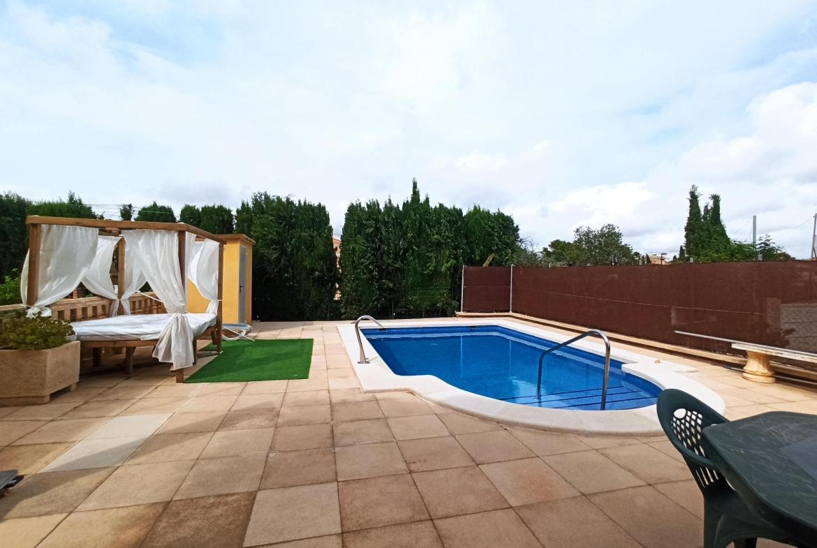 Country house with 6 bedrooms and 3 bathrooms in SAN VICENTE DEL RASPEIG | Ref: SCH-5196