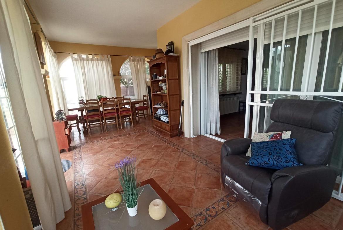 Country house with 6 bedrooms and 3 bathrooms in SAN VICENTE DEL RASPEIG | Ref: SCH-5196