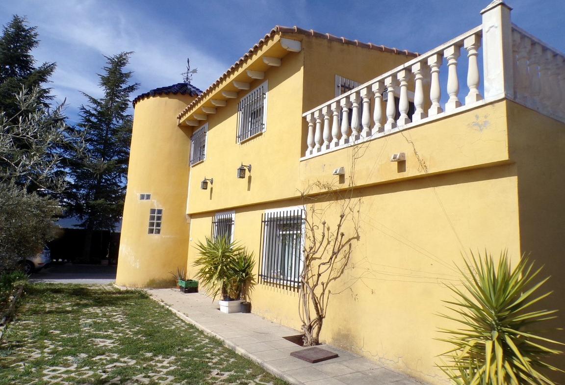 Country house with 4 bedrooms and 2 bathrooms in CASTALLA | Ref: SCH-5203