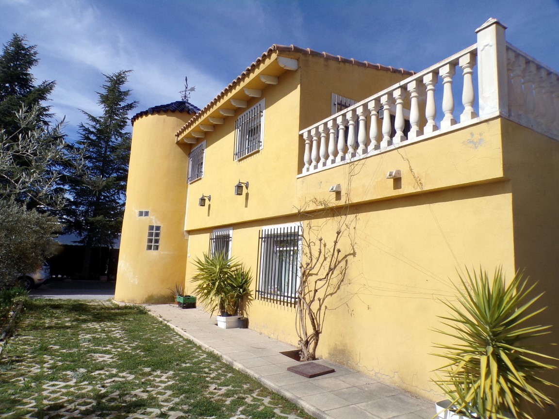17501810633-4.jpg Country house with 4 bedrooms and 2 bathrooms in CASTALLA | Ref: SCH-5203