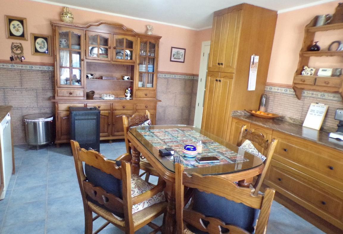 Country house with 4 bedrooms and 2 bathrooms in CASTALLA | Ref: SCH-5203